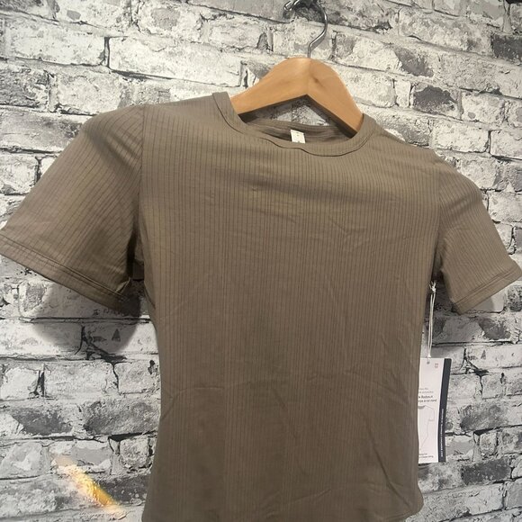 NWT Lululemon Stretch Cotton Rib Crewneck SS Bodysuit Thong Size XS (WSHG) - Picture 3 of 16